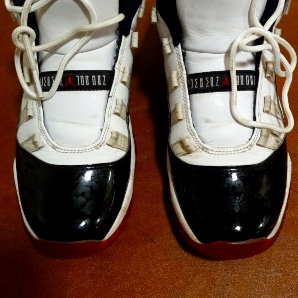 Nike Jordan gym shoe's